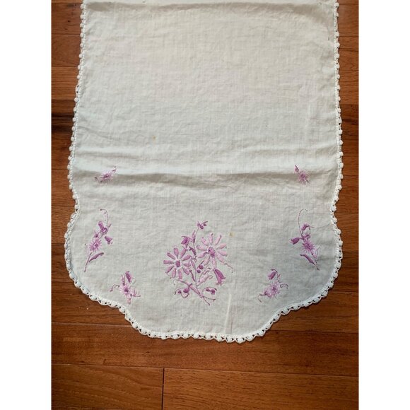 Vintage Embroidered Floral Table Runner with Crocheted Trim 17x41 - Picture 2 of 9